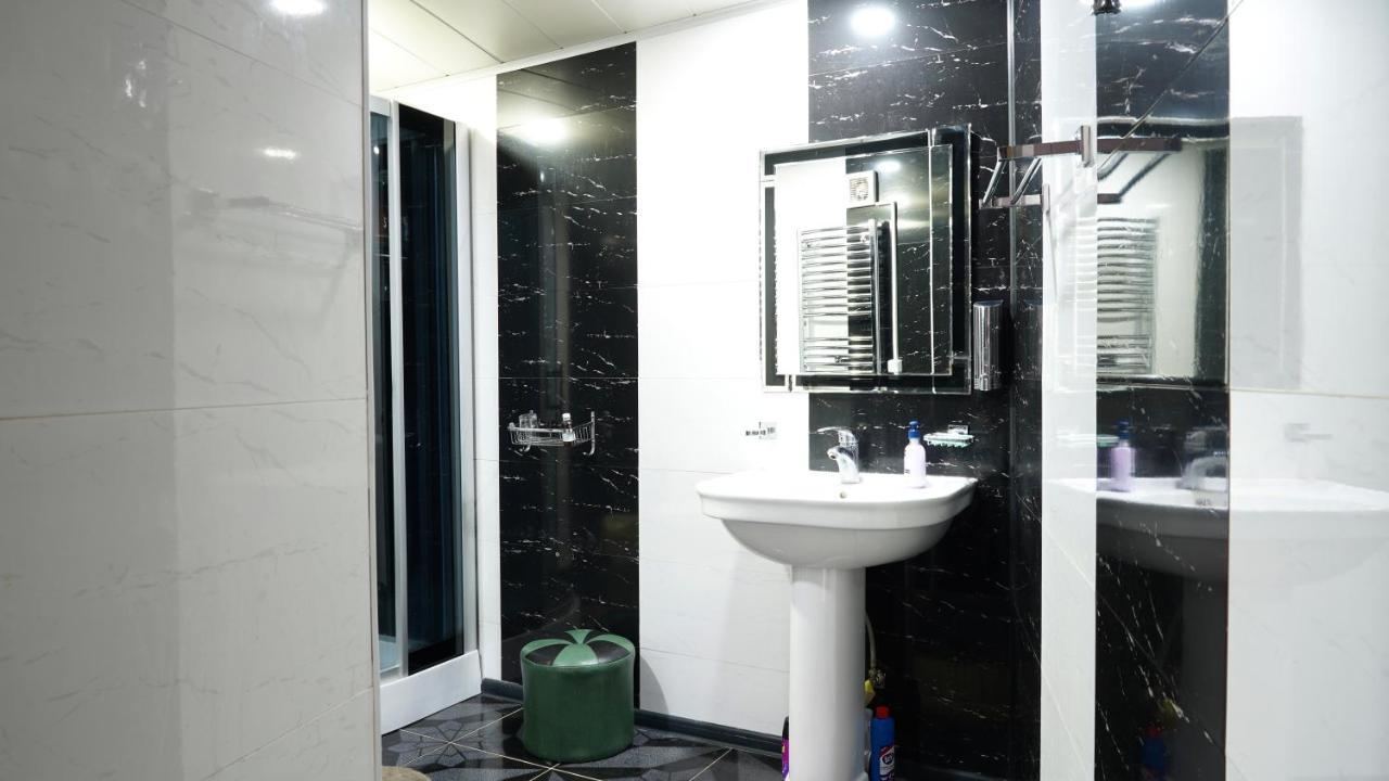Apartment Shafi 8 Тбилиси Экстерьер фото